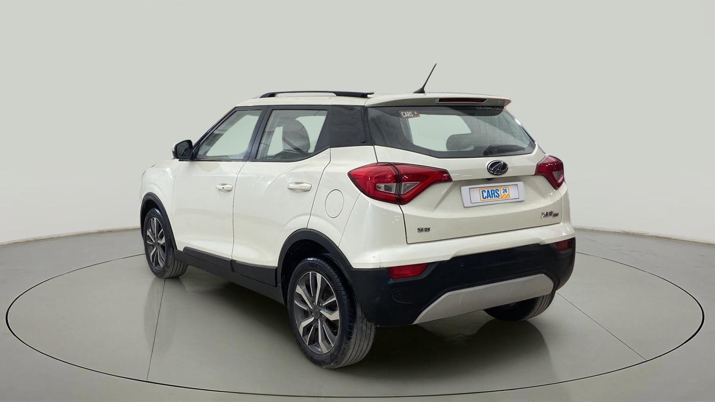 2019 Mahindra XUV300 W8 (O) 1.2 PETROL, Petrol, Manual, 52,895 km, Left Back Diagonal