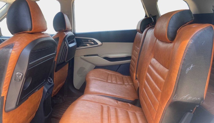 2023 KIA CARENS LUXURY 1.4 PETROL 7 STR, Petrol, Manual, 3,418 km, Right Side Rear Door Cabin