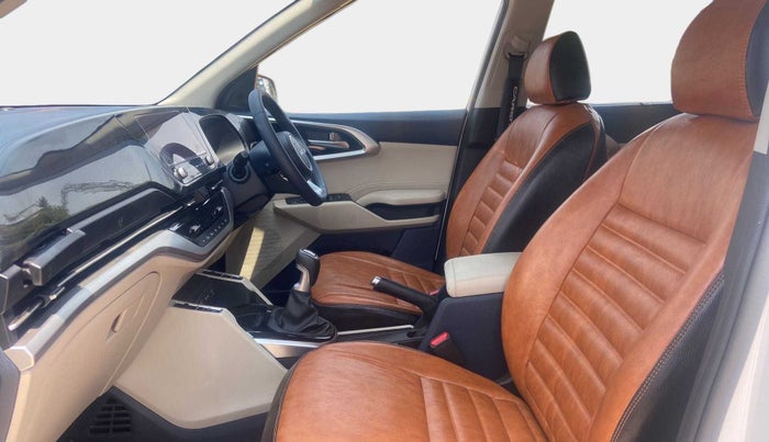 2023 KIA CARENS LUXURY 1.4 PETROL 7 STR, Petrol, Manual, 3,418 km, Right Side Front Door Cabin