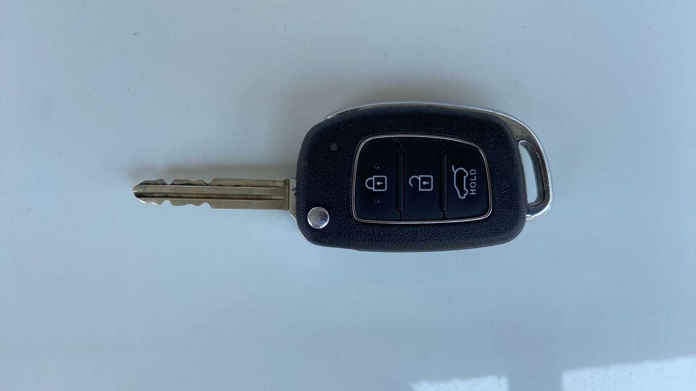 2020 Hyundai Elite i20 SPORTZ PLUS 1.2, Petrol, Manual, 16,655 km, Key Close Up