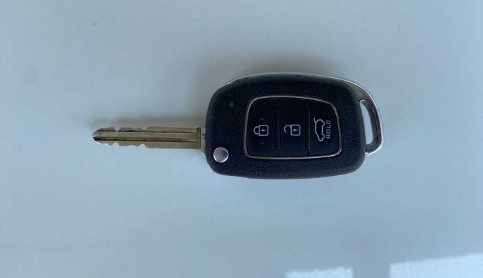 2020 Hyundai Elite i20 SPORTZ PLUS 1.2, Petrol, Manual, 16,655 km, Key Close Up