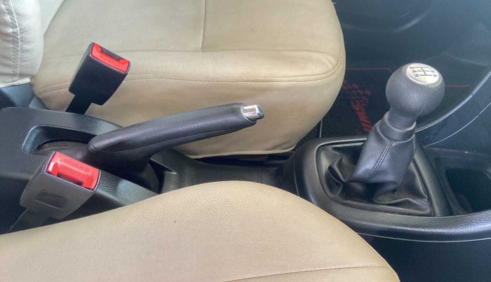 2012 Maruti Swift VXI, Petrol, Manual, 99,241 km, Gear Lever