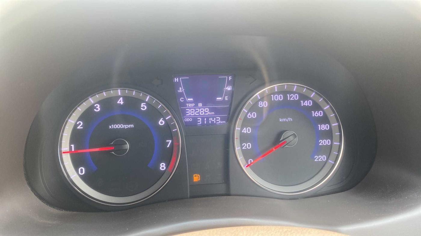 2017 Hyundai Verna 1.6 VTVT SX, Petrol, Manual, 31,105 km, Odometer Image
