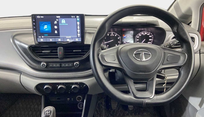 2020 Tata ALTROZ XM PETROL, Petrol, Manual, 23,998 km, Steering Wheel Close Up