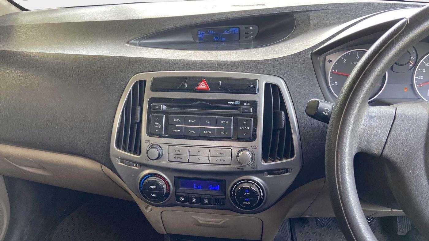 2013 Hyundai i20 MAGNA 1.4 CRDI, Diesel, Manual, 97,295 km, Air Conditioner