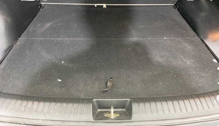 2018 Hyundai Creta SX 1.6 PETROL, Petrol, Manual, 53,315 km, Boot Inside