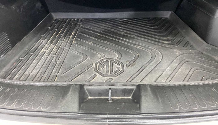 2021 MG HECTOR SHARP HYBRID 1.5 PETROL, Petrol, Manual, 22,370 km, Boot Inside