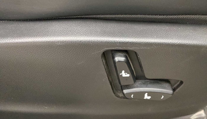 2021 MG HECTOR SHARP HYBRID 1.5 PETROL, Petrol, Manual, 22,370 km, Driver Side Adjustment Panel