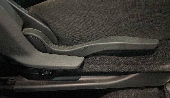 2022 Maruti Baleno ZETA PETROL 1.2, Petrol, Manual, 15,650 km, Driver Side Adjustment Panel