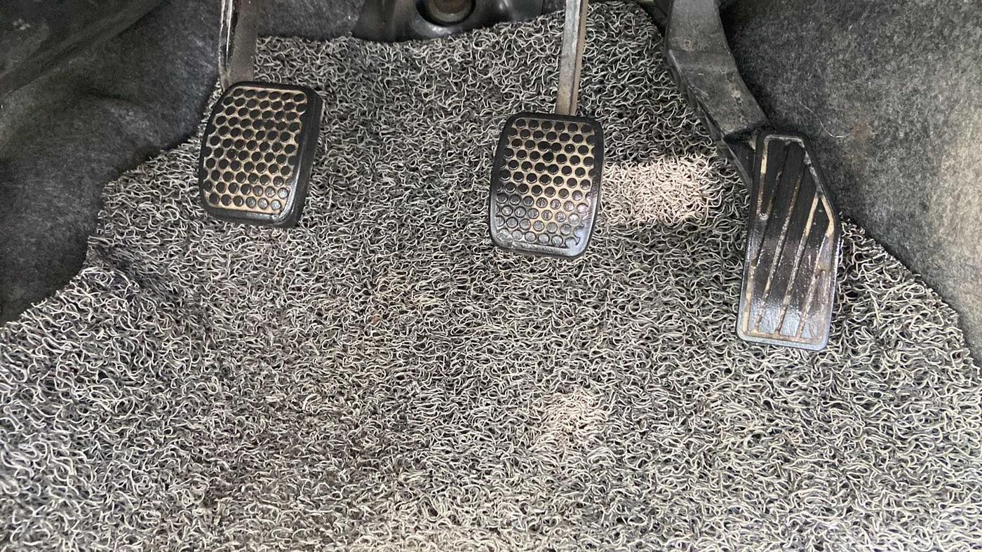 2021 Maruti Alto VXI, Petrol, Manual, 43,981 km, Pedals