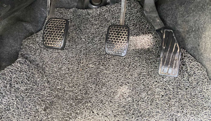 2021 Maruti Alto VXI, Petrol, Manual, 43,981 km, Pedals