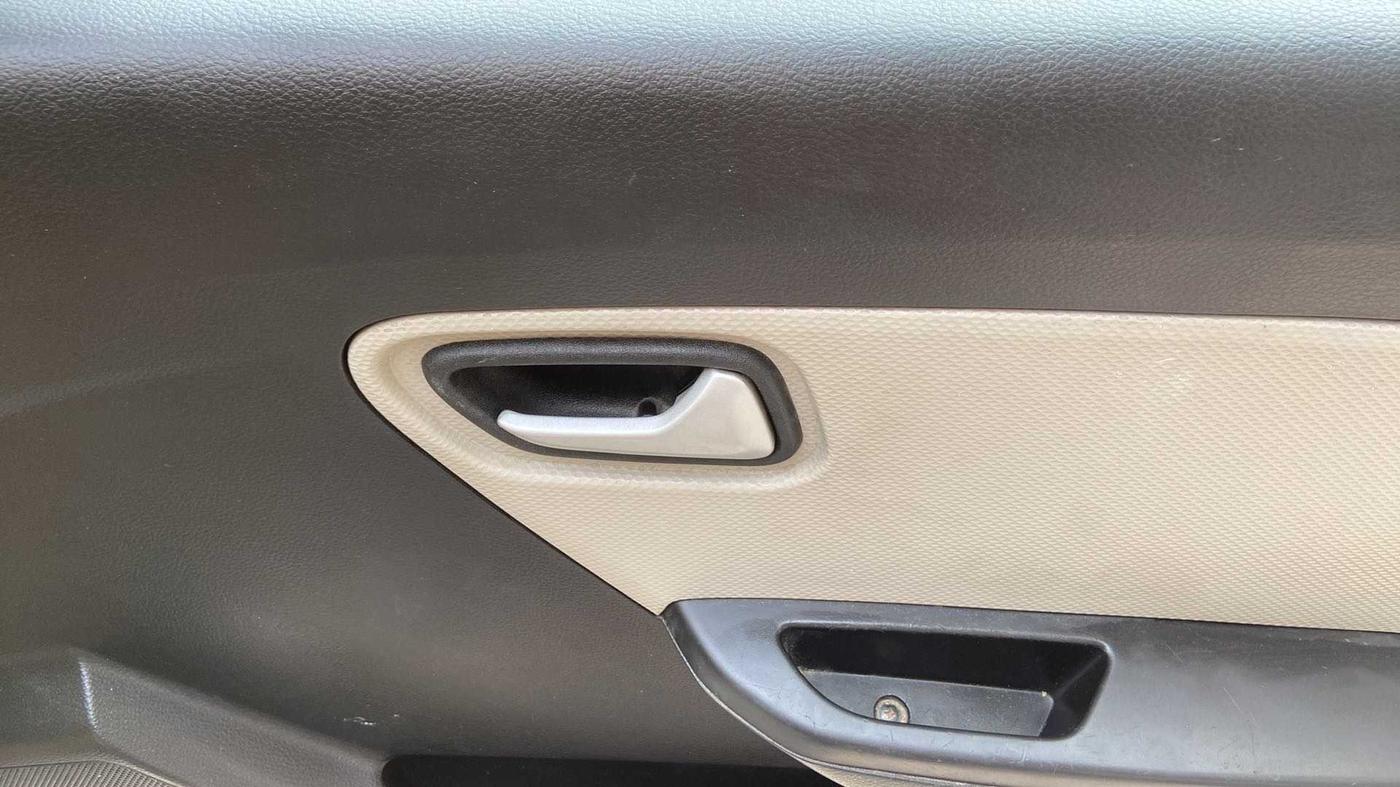 2021 Maruti Alto VXI, Petrol, Manual, 43,981 km, Driver Side Door Panels Control