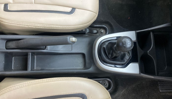 2017 Honda Jazz 1.2L I-VTEC V, Petrol, Manual, 54,677 km, Gear Lever