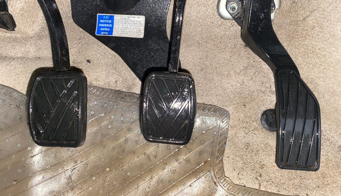 2017 Maruti Ertiga ZDI + SHVS, Diesel, Manual, 39,014 km, Pedals