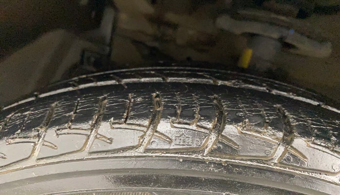 2017 Maruti Ertiga ZDI + SHVS, Diesel, Manual, 39,014 km, Left Front Tyre Tread