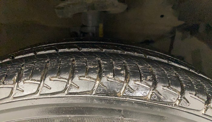 2017 Maruti Ertiga ZDI + SHVS, Diesel, Manual, 39,014 km, Right Front Tyre Tread