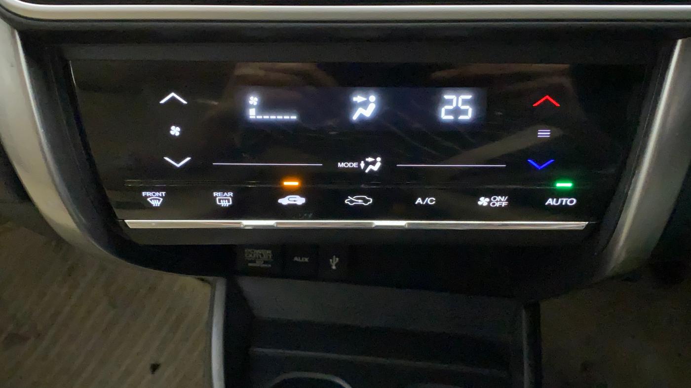 2014 Honda City 1.5L I-VTEC V MT, Petrol, Manual, 94,718 km, Automatic Climate Control