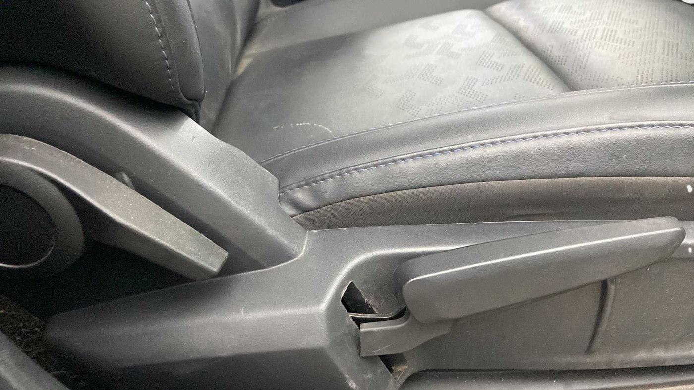 2022 Tata ALTROZ XZA PLUS DARK EDTION, Petrol, Automatic, 25,132 km, Driver Side Adjustment Panel