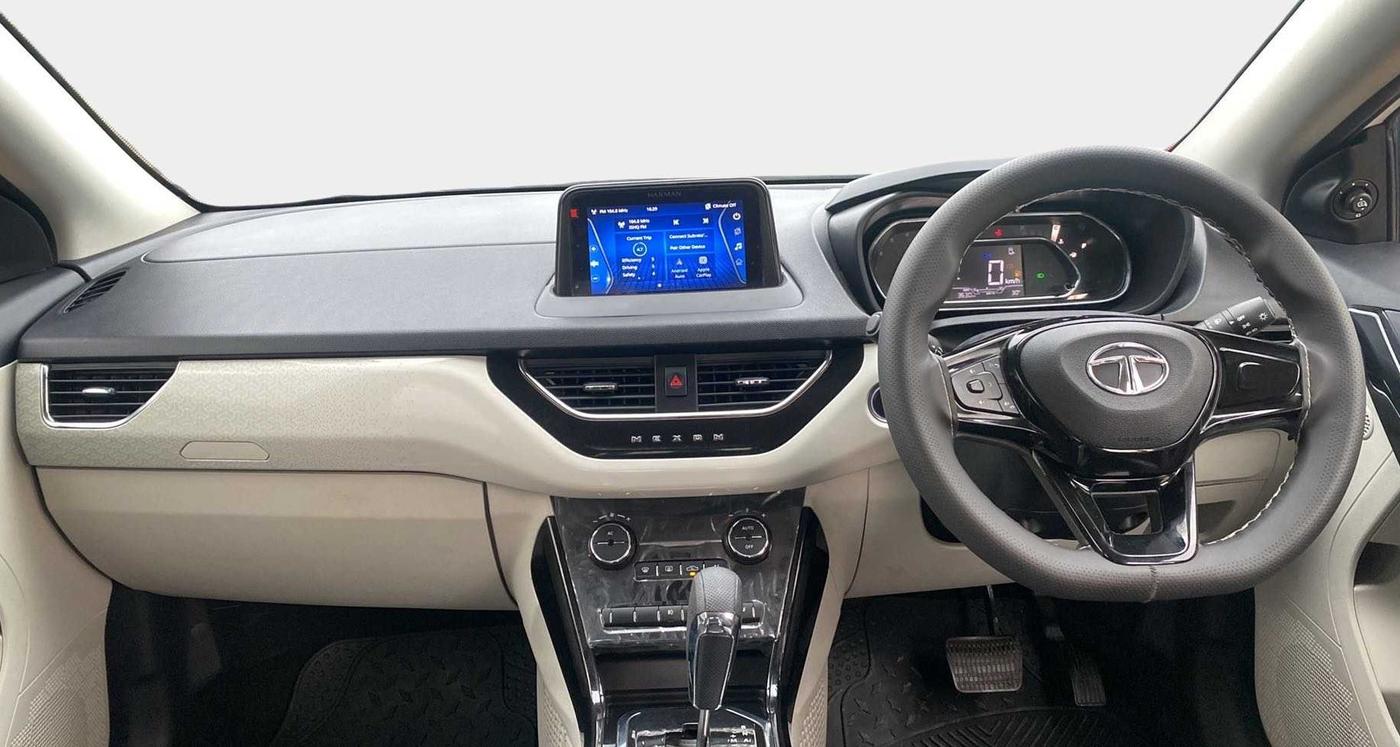 2022 Tata NEXON XZA PLUS PETROL, Petrol, Automatic, 3,605 km, Dashboard
