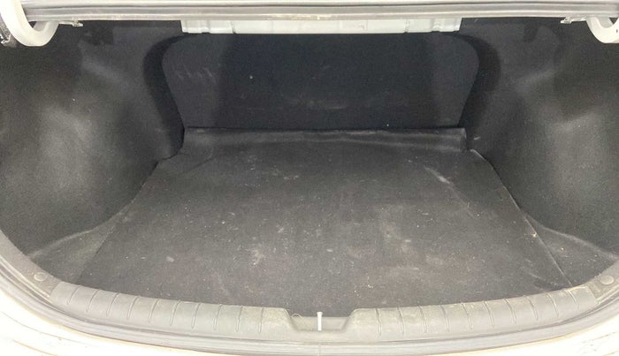 2020 Hyundai Verna S 1.5 PETROL MT, Petrol, Manual, 20,762 km, Boot Inside