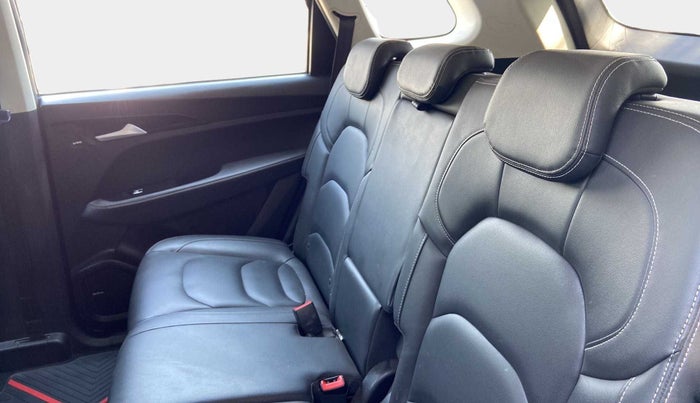 2019 MG HECTOR SHARP 1.5 DCT PETROL, Petrol, Automatic, 38,922 km, Right Side Rear Door Cabin