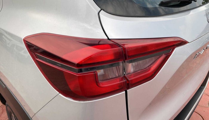 2021 Nissan MAGNITE XV MT, Petrol, Manual, 22,615 km, Left tail light - Minor damage