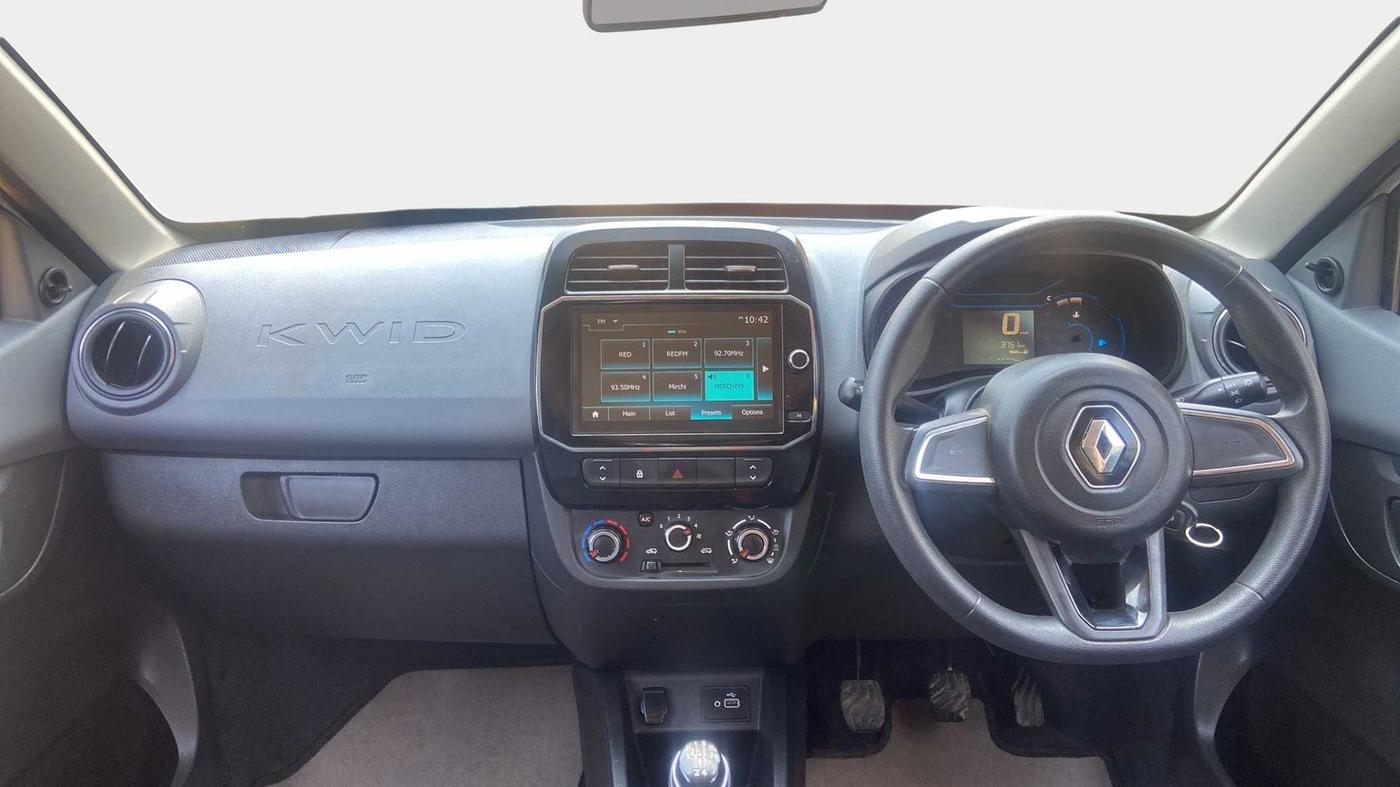 2021 Renault Kwid RXT 1.0 (O), Petrol, Manual, 3,779 km, Dashboard