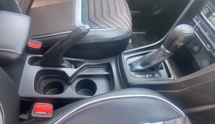 2021 Toyota URBAN CRUISER PREMIUM GRADE AT, Petrol, Automatic, 25,467 km, Gear Lever