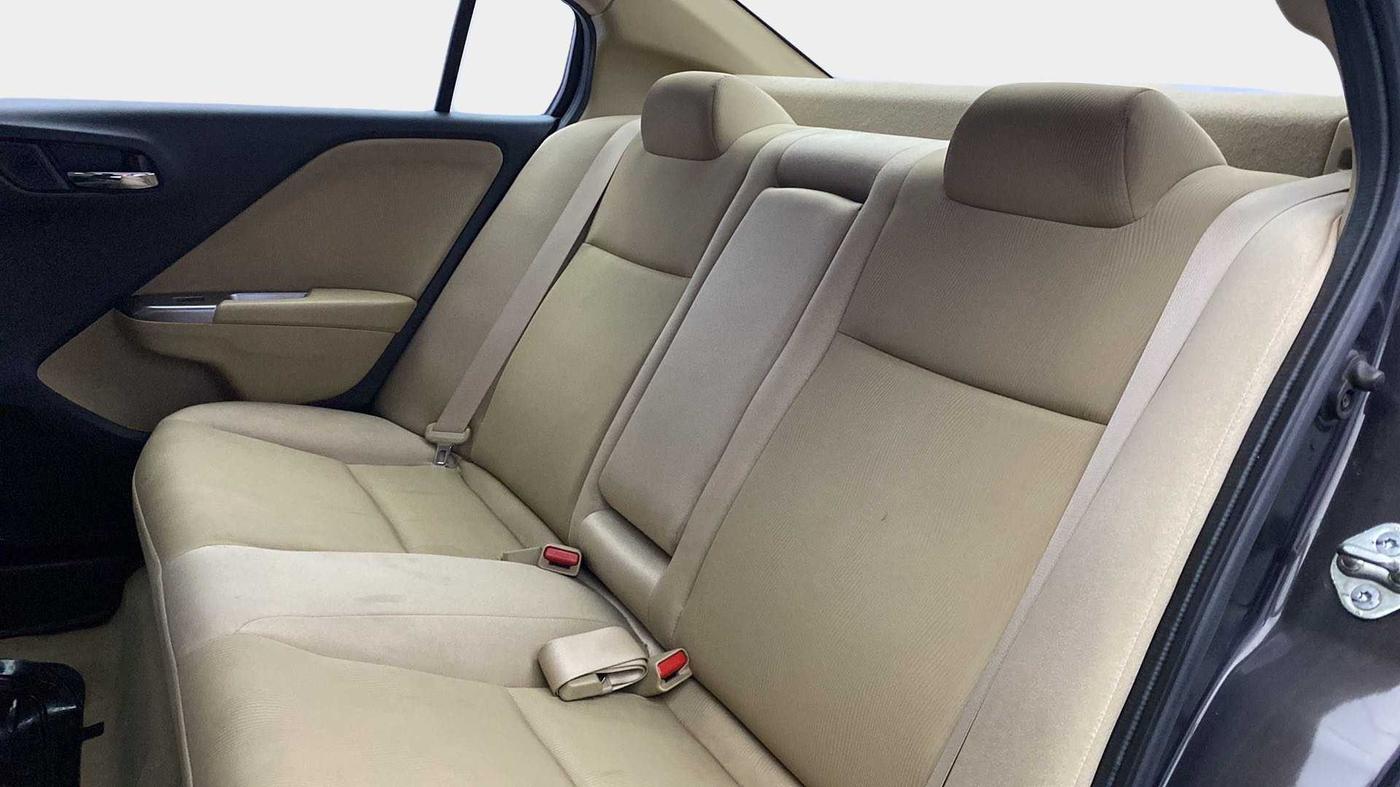 2014 Honda City 1.5L I-DTEC V, Diesel, Manual, 69,875 km, Right Side Rear Door Cabin