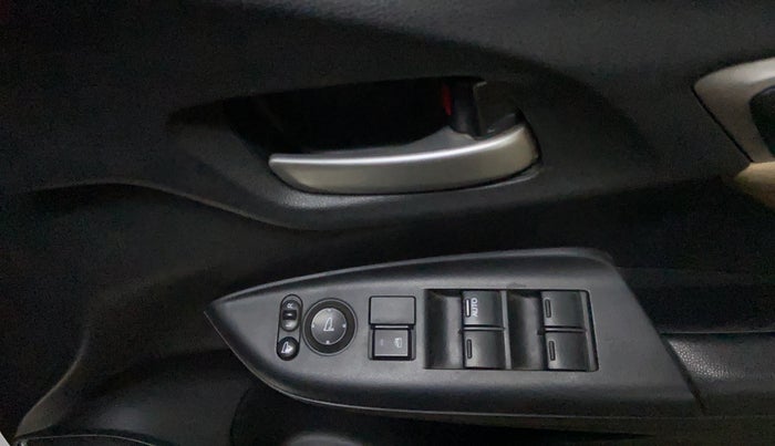 2018 Honda Jazz 1.2L I-VTEC V CVT, Petrol, Automatic, 30,562 km, Driver Side Door Panels Control