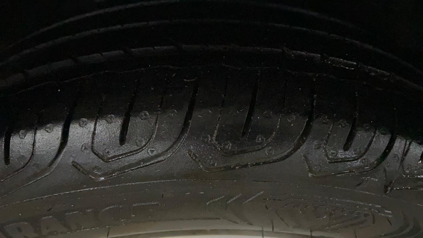 2018 Honda Jazz 1.2L I-VTEC V AT, Petrol, Automatic, 30,610 km, Right Rear Tyre Tread