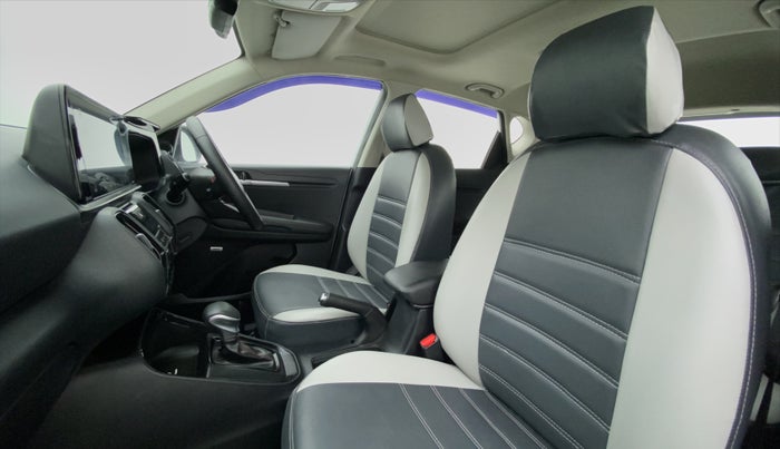 2020 KIA SONET GTX PLUS DCT 1.0, Petrol, Automatic, 7,381 km, Right Side Front Door Cabin