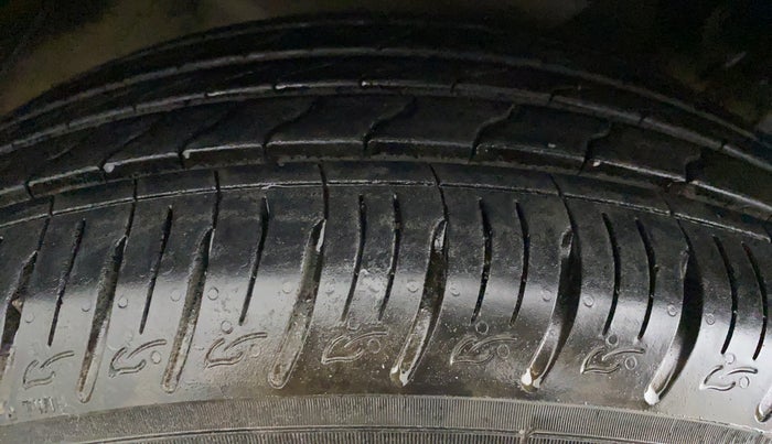 2020 KIA SONET GTX PLUS DCT 1.0, Petrol, Automatic, 7,381 km, Left Rear Tyre Tread