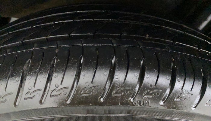 2020 KIA SONET GTX PLUS DCT 1.0, Petrol, Automatic, 7,381 km, Right Front Tyre Tread
