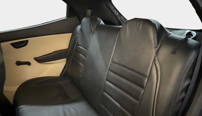 2015 Hyundai Eon ERA +, Petrol, Manual, 26,488 km, Right Side Rear Door Cabin