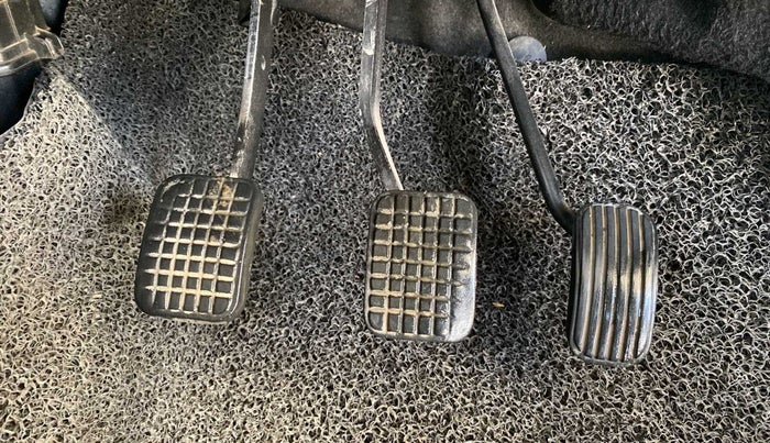 2016 Tata Tiago XZ PETROL, Petrol, Manual, 73,697 km, Pedals