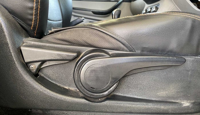 2016 Tata Tiago XZ PETROL, Petrol, Manual, 73,697 km, Driver Side Adjustment Panel