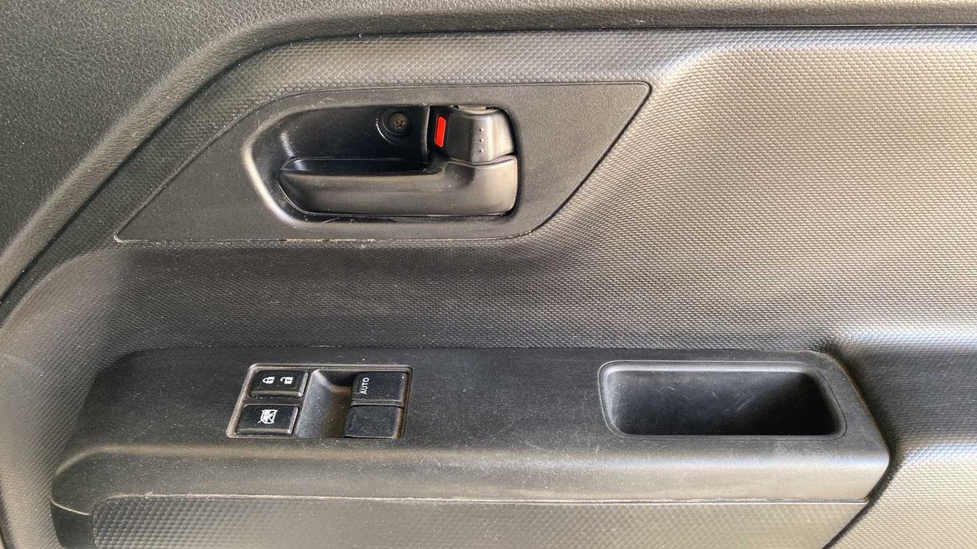 2023 Maruti New Wagon-R LXI 1.0, Petrol, Manual, 16,716 km, Driver Side Door Panels Control