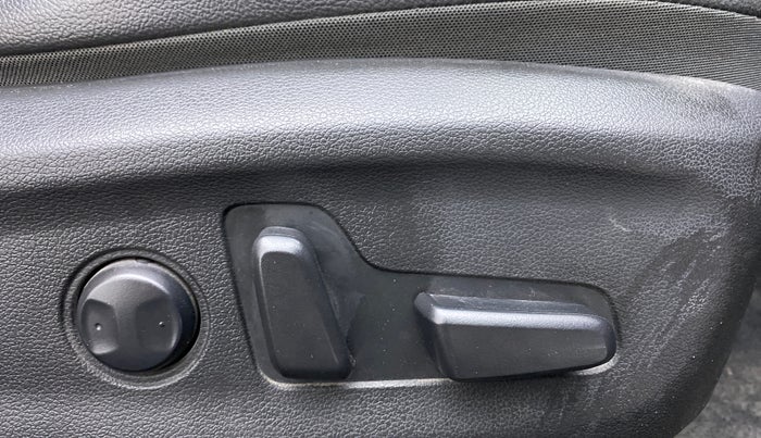 2017 Hyundai New Elantra 2.0 SX(O) AT PETROL, Petrol, Automatic, 51,916 km, Electrically Adjustable Driver's Seat