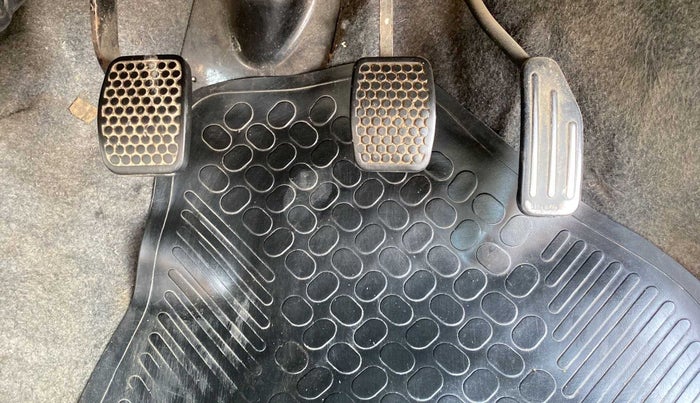 2011 Maruti Alto K10 VXI, Petrol, Manual, 46,493 km, Pedals