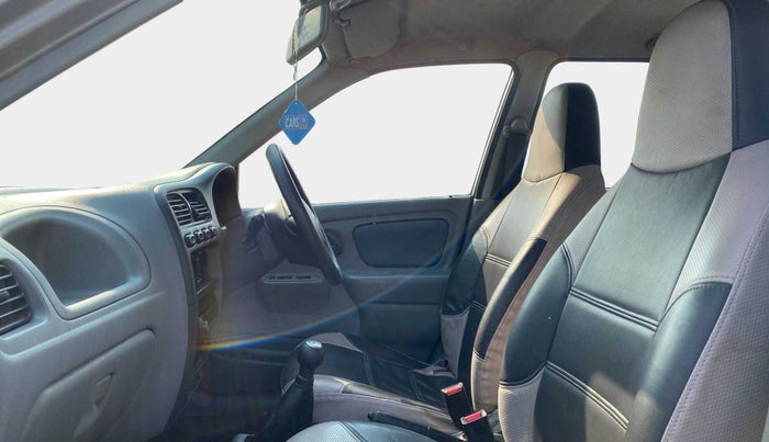 2011 Maruti Alto K10 VXI, Petrol, Manual, 46,493 km, Right Side Front Door Cabin