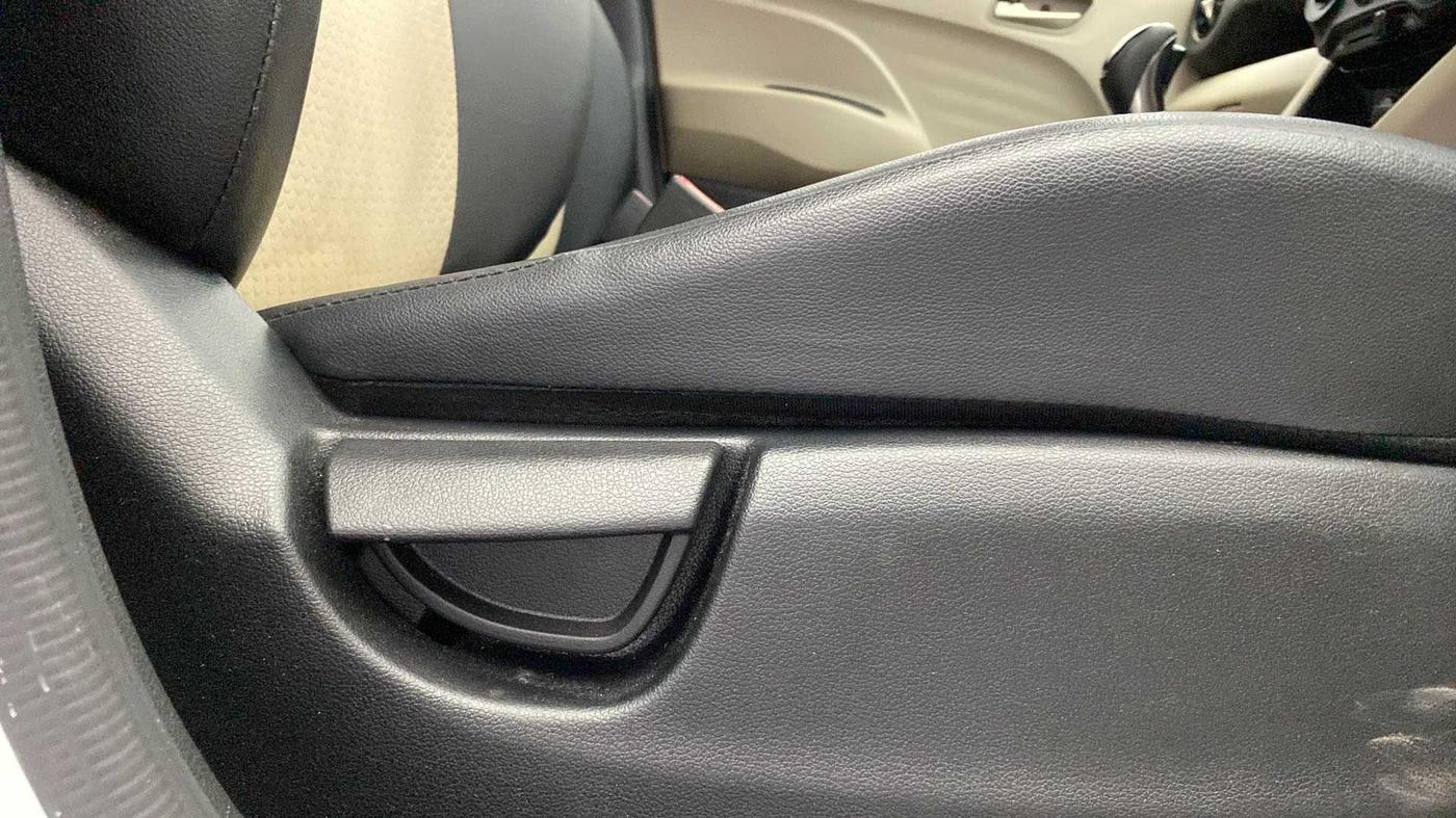 2022 Hyundai NEW SANTRO SPORTZ AMT, Petrol, Automatic, 30,243 km, Driver Side Adjustment Panel
