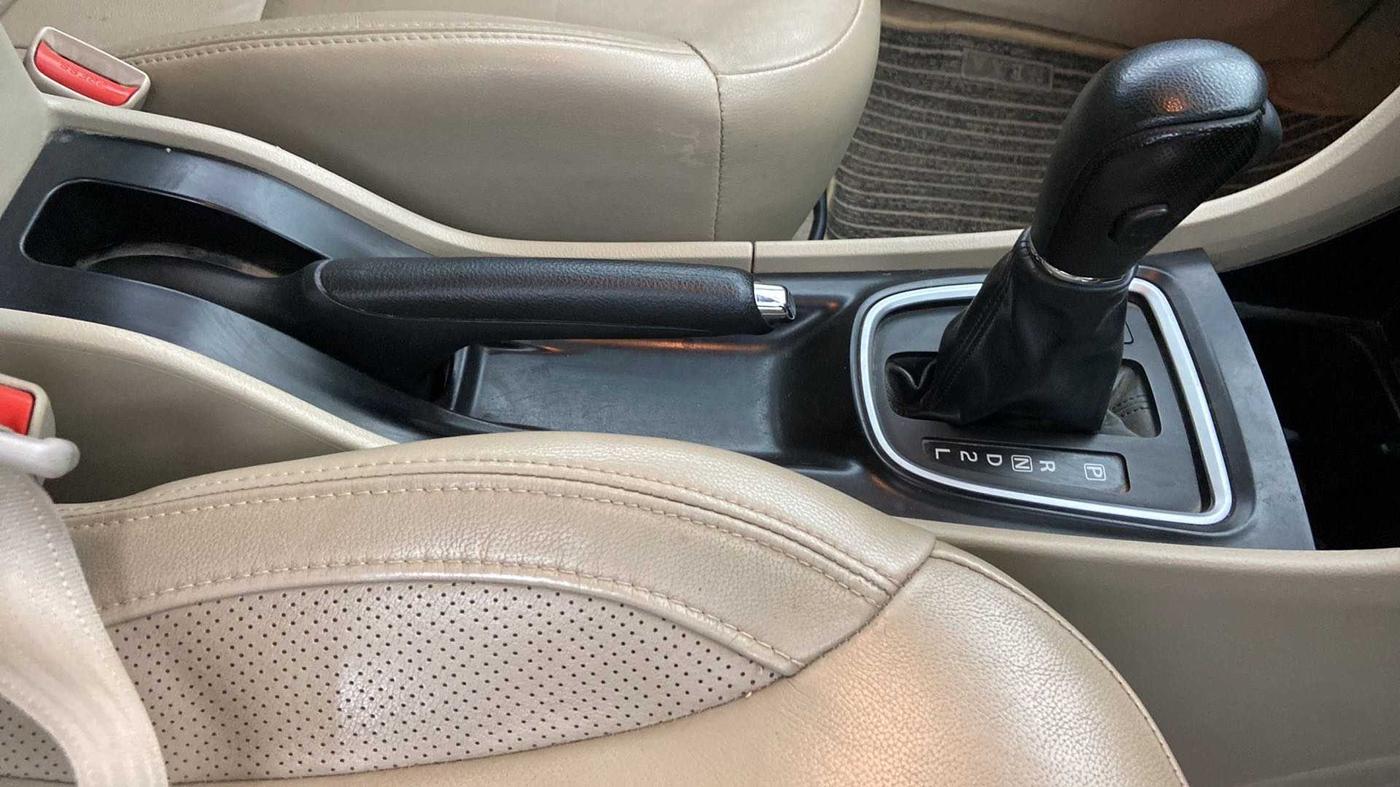 2018 Maruti Ciaz ALPHA  AT 1.4  PETROL, Petrol, Automatic, 48,930 km, Gear Lever