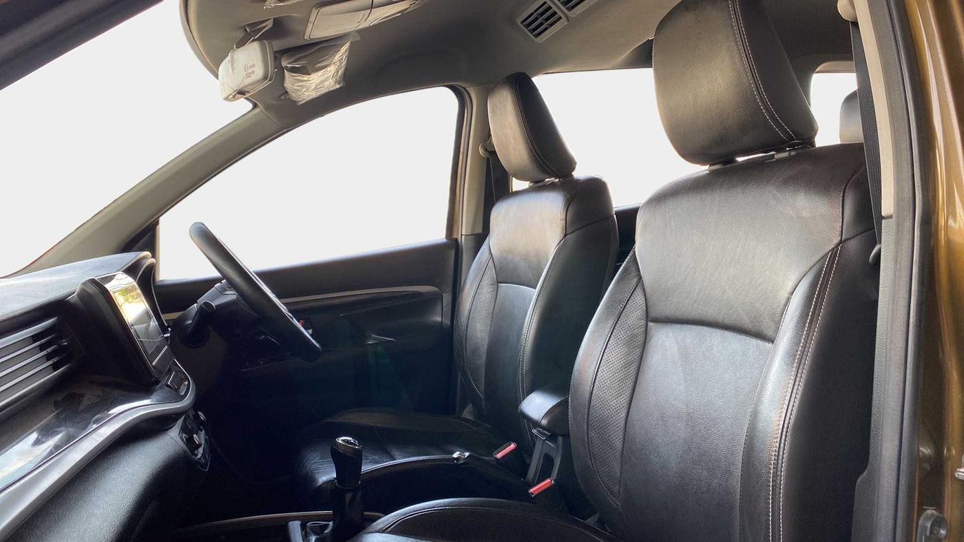 2019 Maruti XL6 ALPHA MT, Petrol, Manual, 75,071 km, Right Side Front Door Cabin
