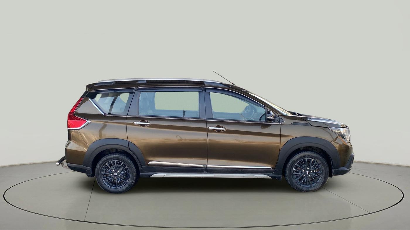 2019 Maruti XL6 ALPHA MT, Petrol, Manual, 75,071 km, Right Side View