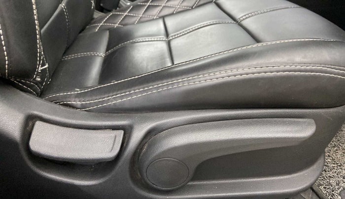 2019 Hyundai Verna 1.6 VTVT SX, Petrol, Manual, 42,303 km, Driver Side Adjustment Panel