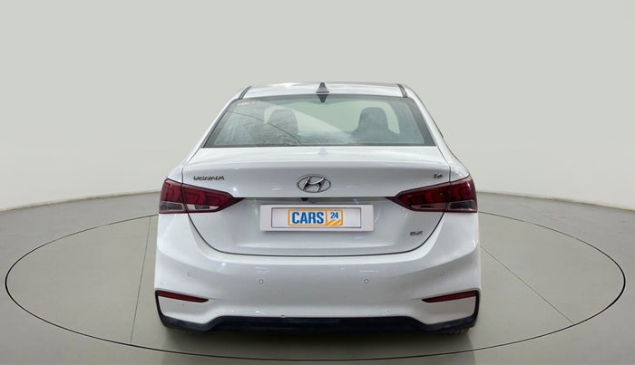 2019 Hyundai Verna 1.6 VTVT SX, Petrol, Manual, 42,303 km, Back/Rear