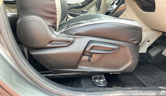 2021 Tata NEXON XZA PLUS (O) PETROL, Petrol, Automatic, 25,382 km, Driver Side Adjustment Panel