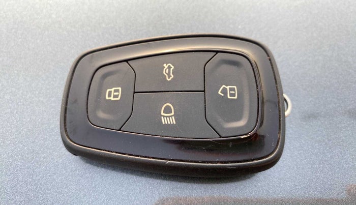 2021 Tata NEXON XZA PLUS (O) PETROL, Petrol, Automatic, 25,382 km, Key Close Up