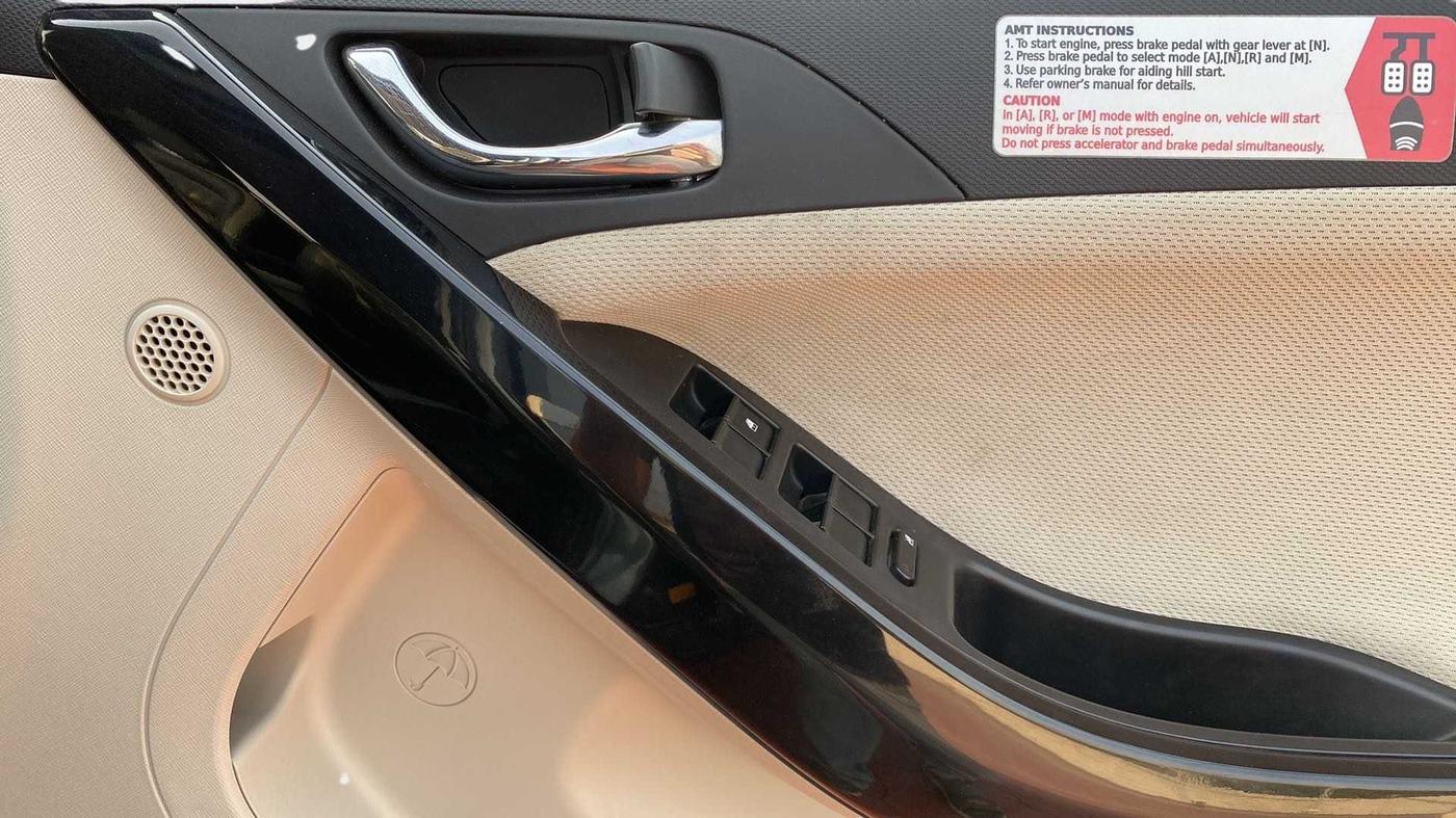 2021 Tata NEXON XZA PLUS (O) PETROL, Petrol, Automatic, 25,382 km, Driver Side Door Panels Control